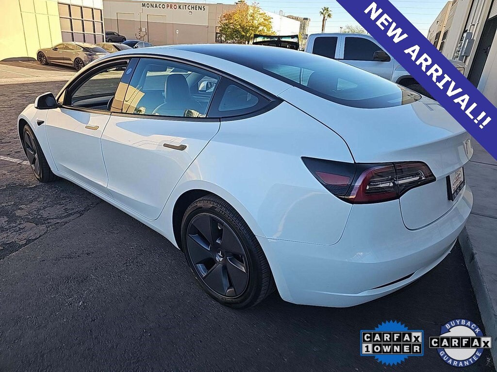 2023 Tesla Model 3 photo 2