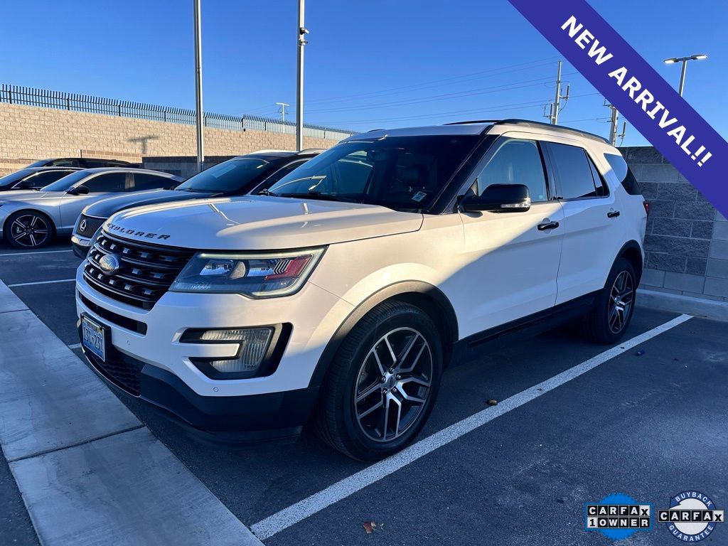 2016 Ford Explorer Sport's photo