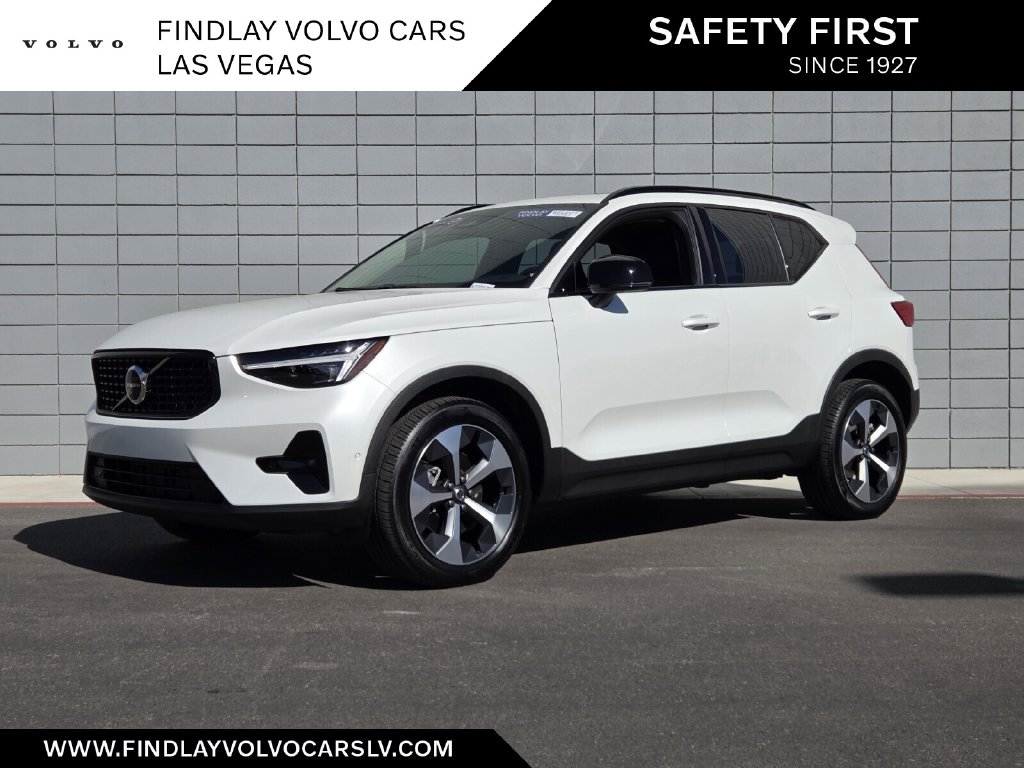2026 Volvo XC40