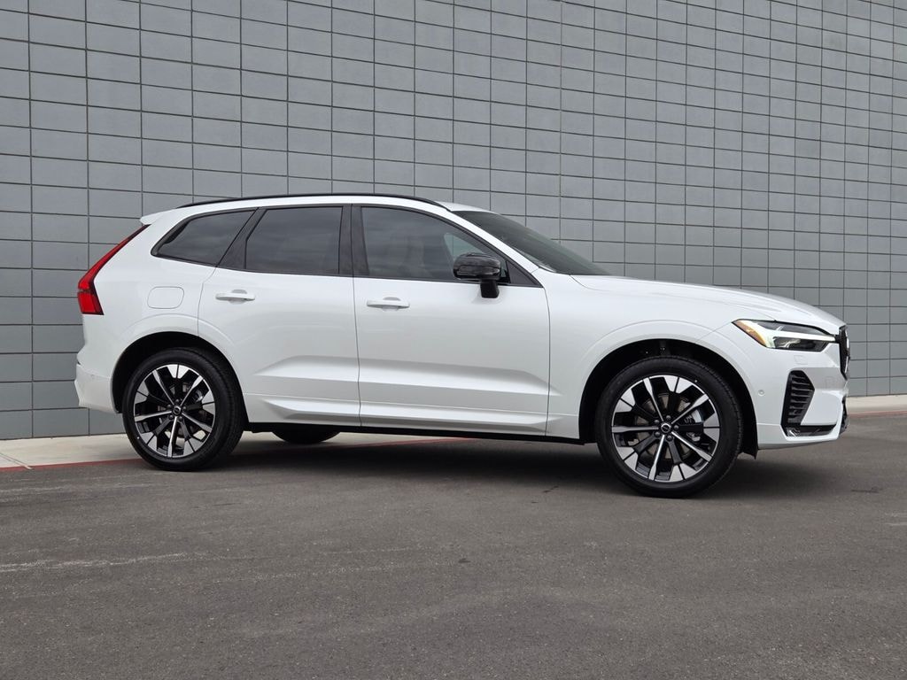 New 2026 Volvo XC60 B5 Plus SUV