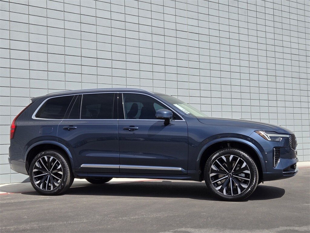2025 Volvo XC90 Plus photo 4