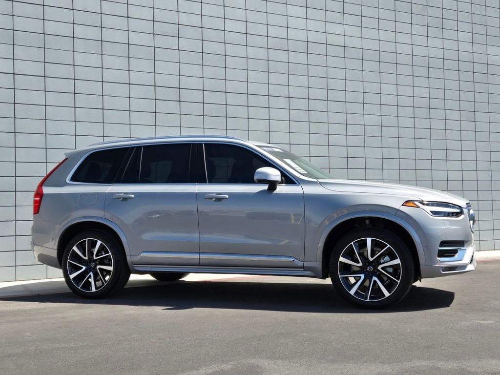 New 2025 Volvo XC90 B6 Plus 6-Seater SUV