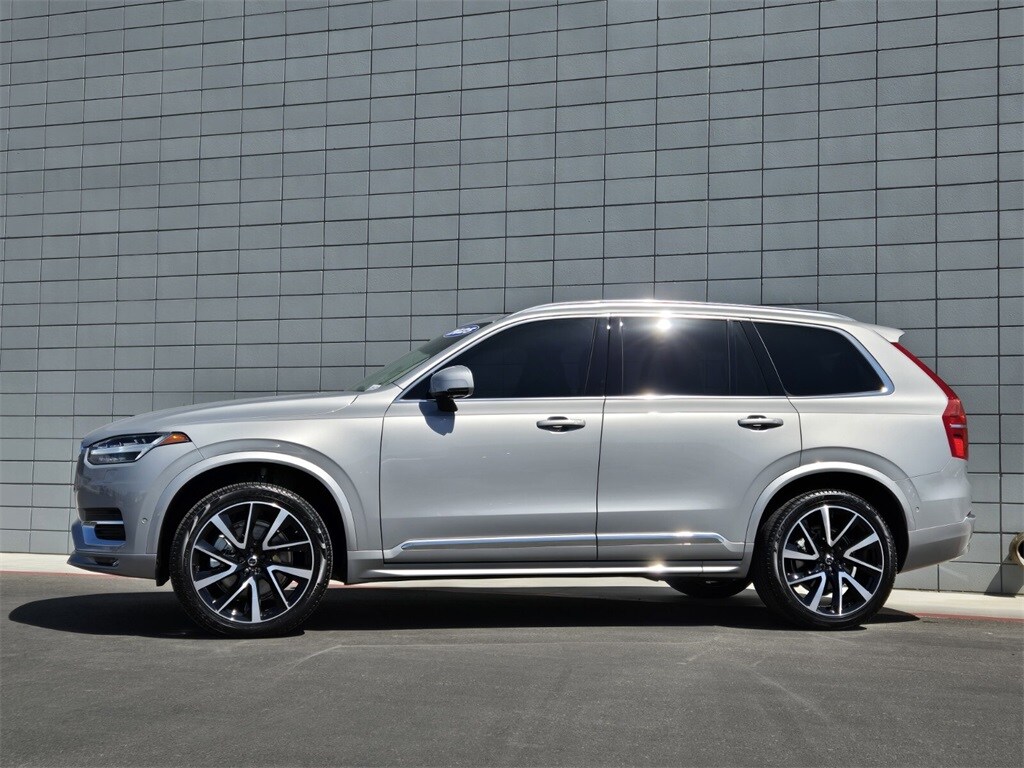 2025 Volvo XC90 Plus photo 2