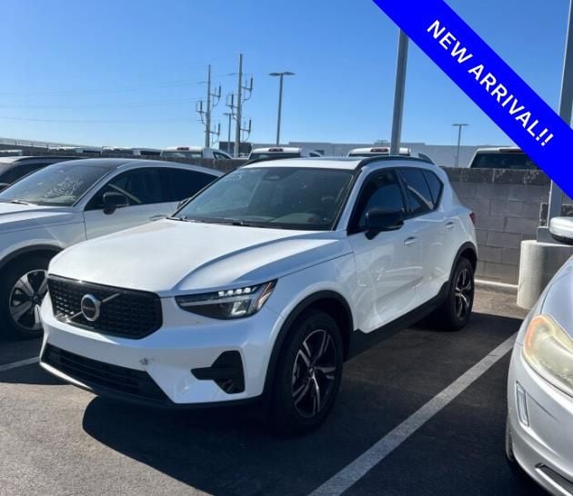 2024 Volvo XC40