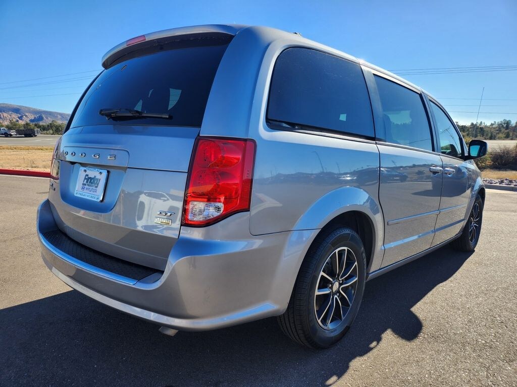 Used 2017 Dodge Grand Caravan GT Van