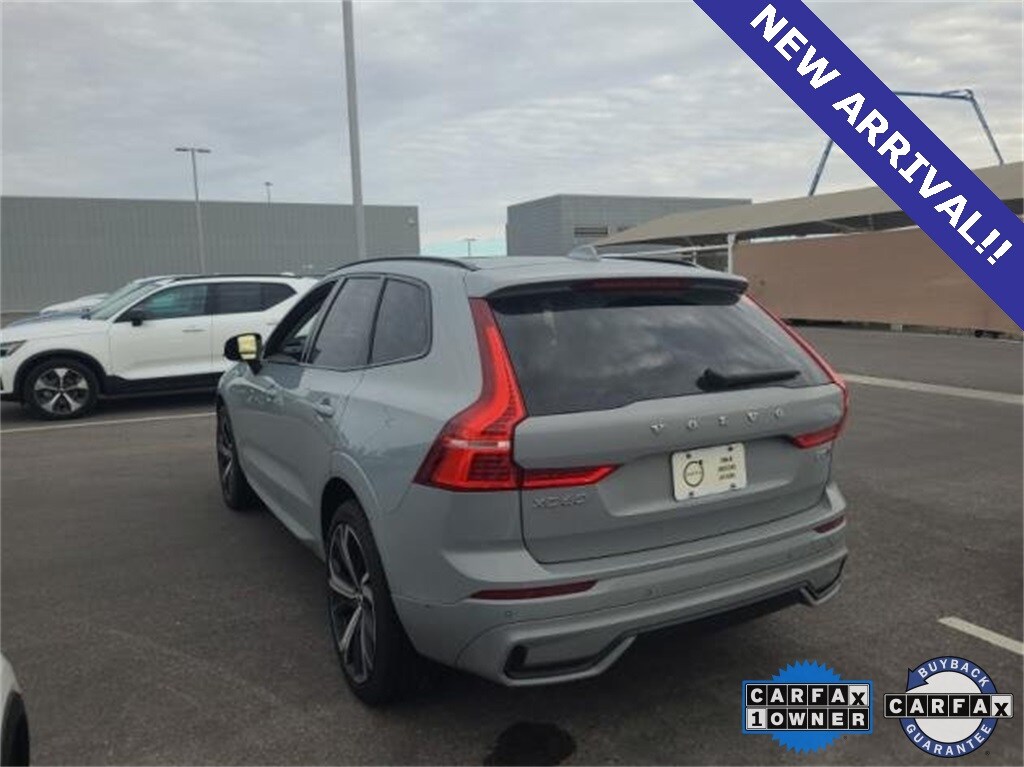 2024 Volvo XC60 B5 Ultimate photo 4