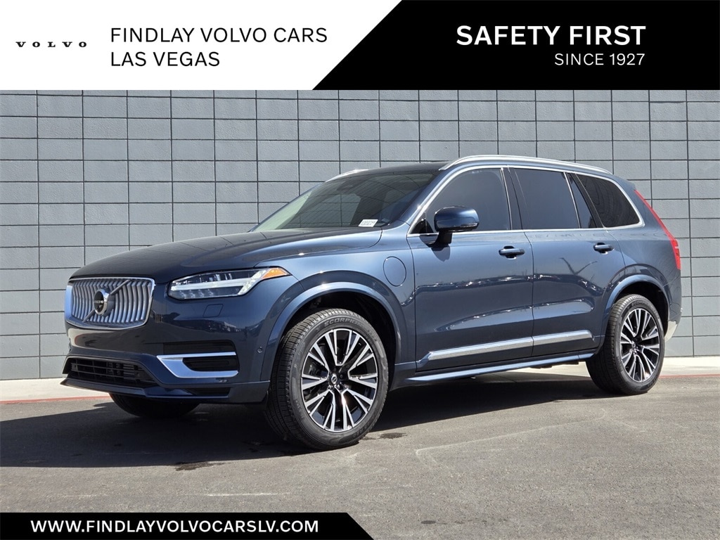 2025 Volvo XC90 plug-in hybrid SUV 