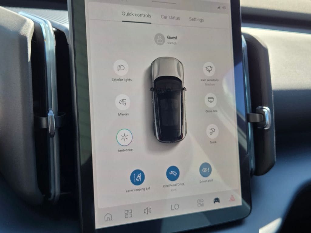 2026 Volvo EX30 Ultra - Photo 28