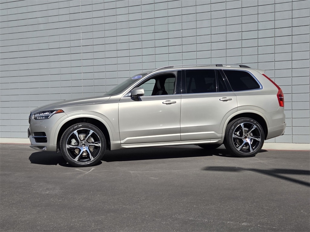 Used 2017 Volvo XC90 T5 FWD Momentum SUV