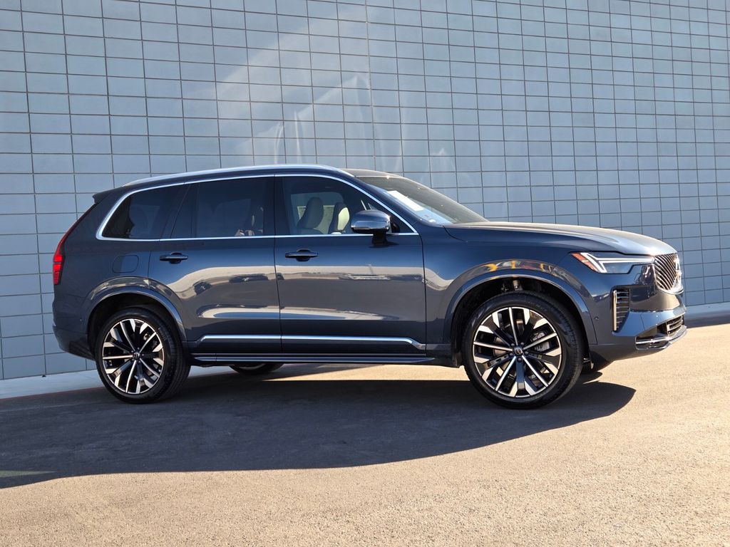 2026 Volvo XC90 Plus - Photo 7