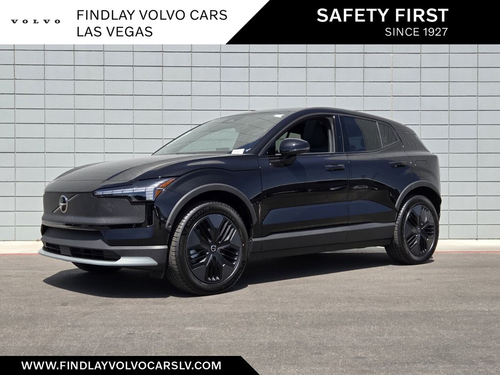 2026 Volvo EX30 Twin Motor Cross Country Ultra's photo
