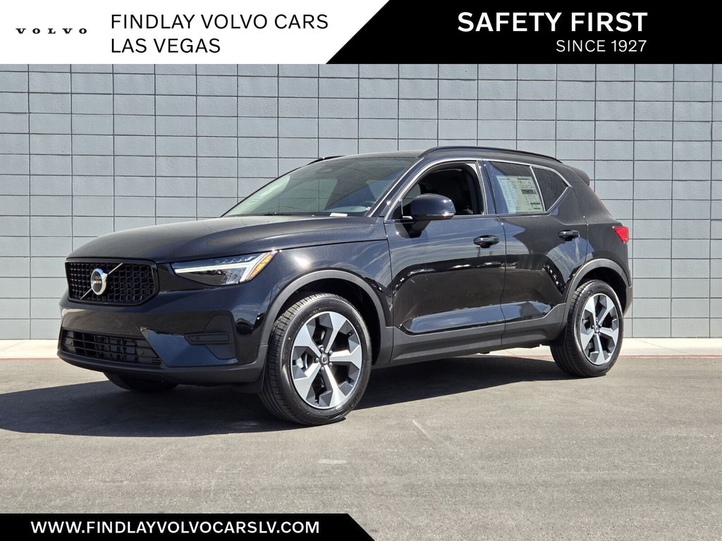 2026 Volvo XC40 Core