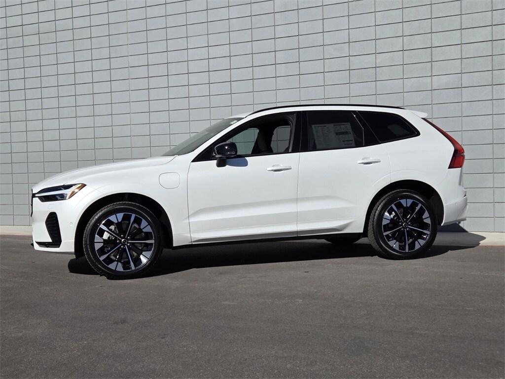 New 2026 Volvo XC60 plug-in hybrid T8 Plus SUV