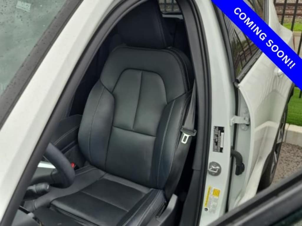 Certified 2025 Volvo XC40 B5 Plus Dark Theme SUV