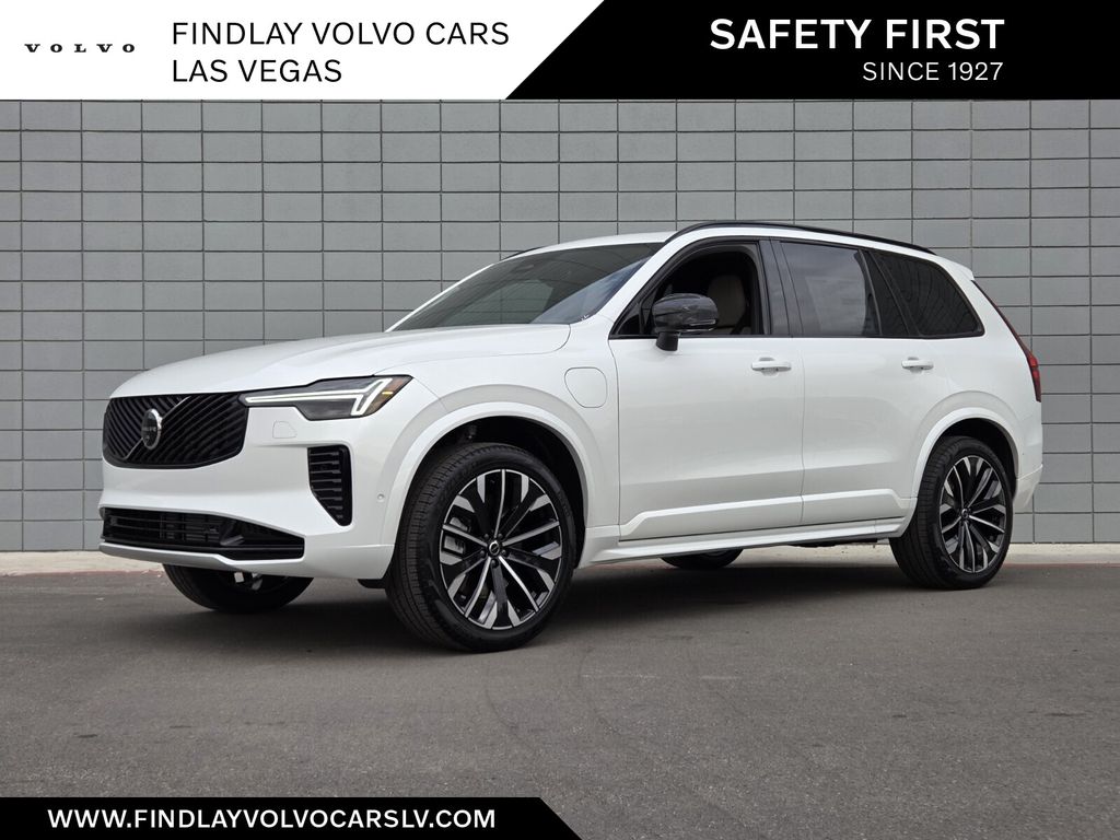 2026 Volvo XC90 T8 Recharge Ultra Dark 4WD's photo