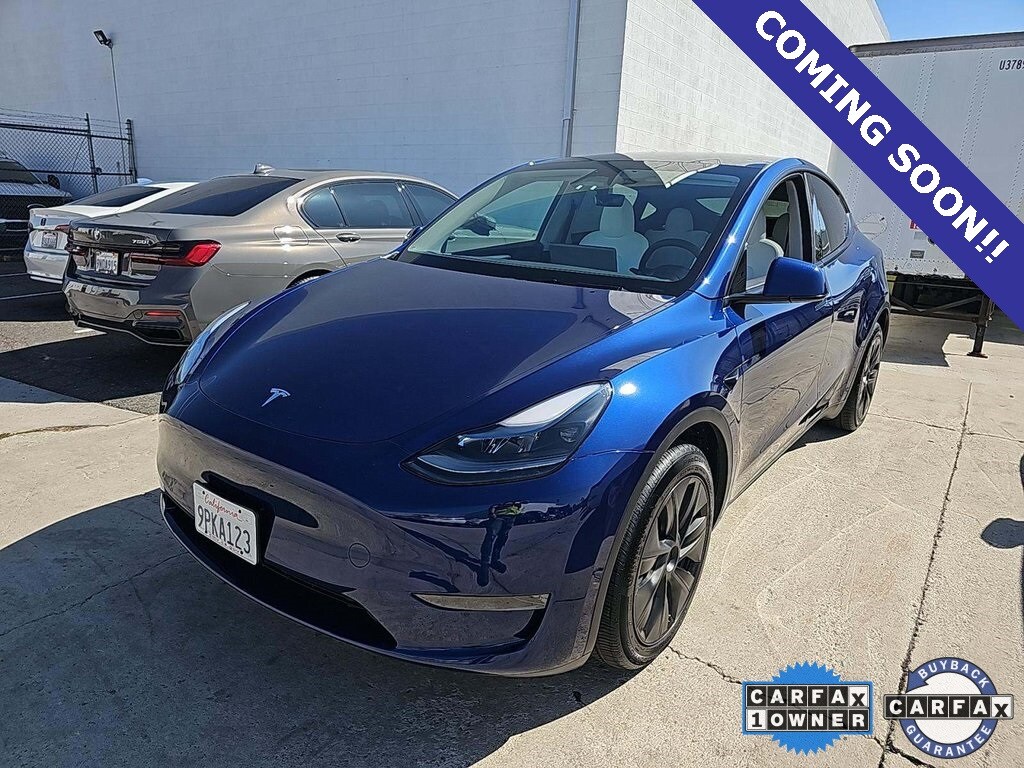 2024 Tesla Model Y Long Range photo 2