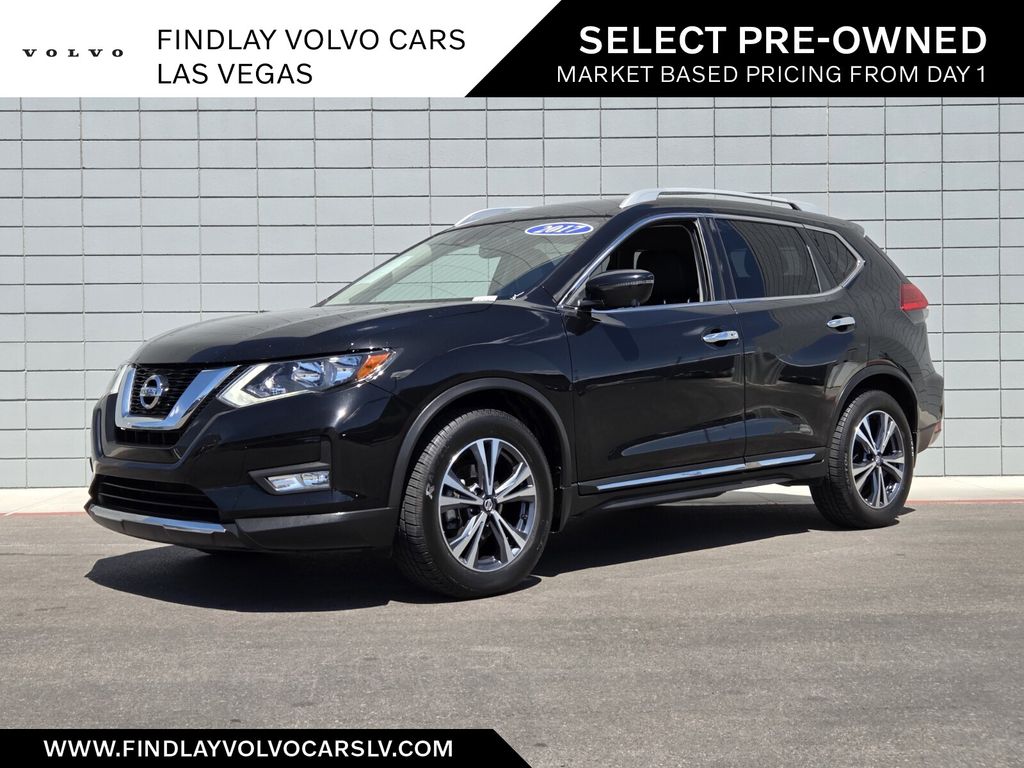 2017 Nissan Rogue SL FWD's photo