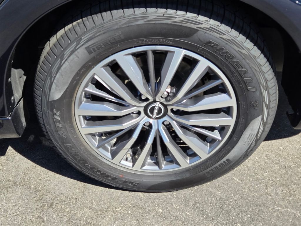2022 Nissan Armada SL - Photo 5