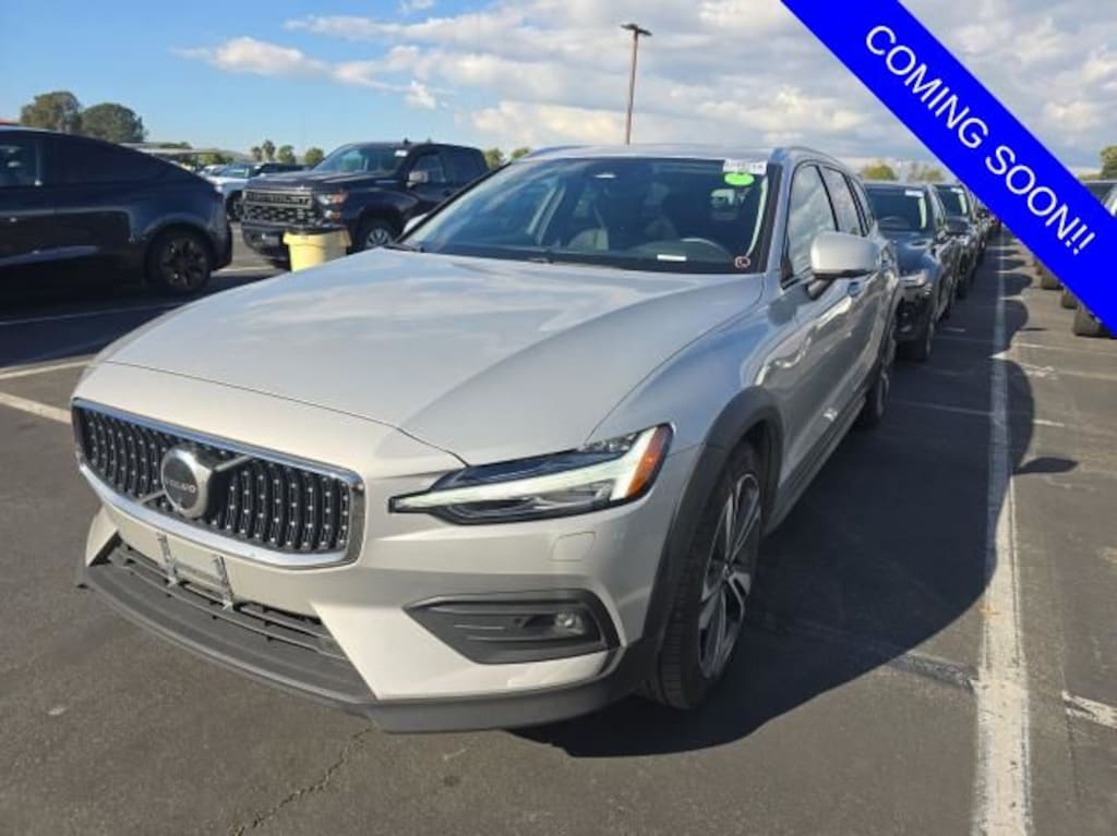 Used 2025 Volvo V60 Cross Country B5 Plus Wagon