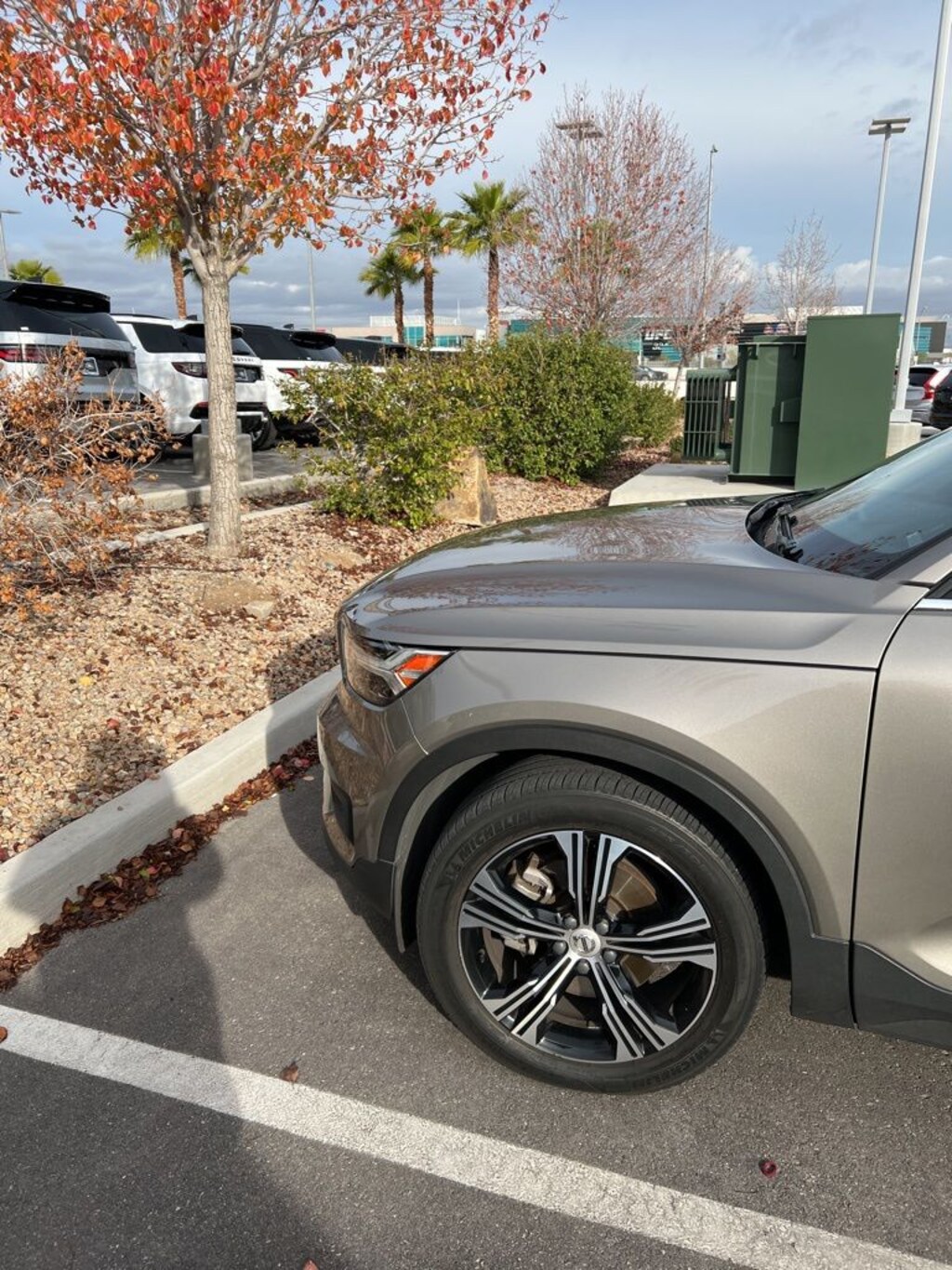 Certified 2022 Volvo XC40 T5 AWD Inscription SUV