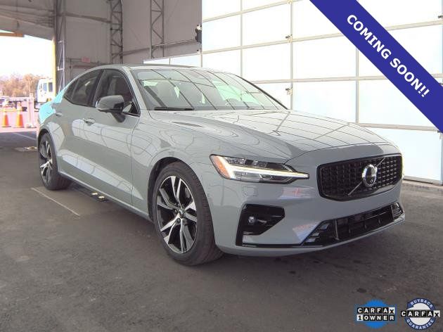 2025 Volvo S60 Plus's photo