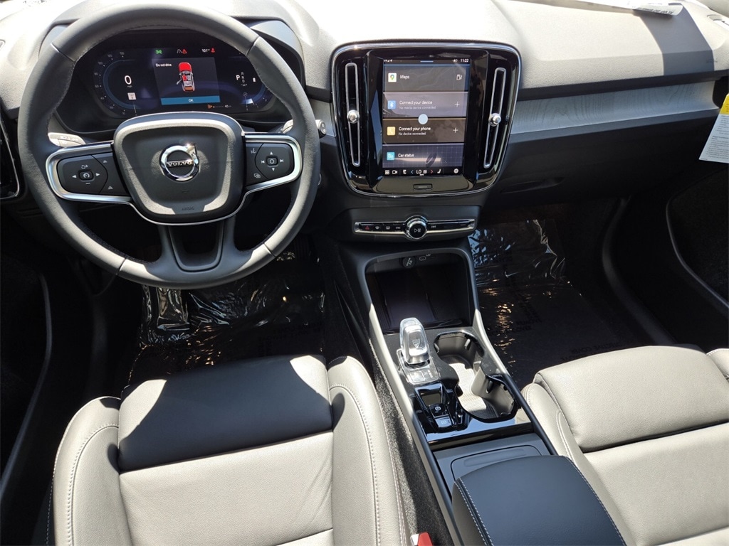 2025 Volvo XC40 Ultra - Photo 14