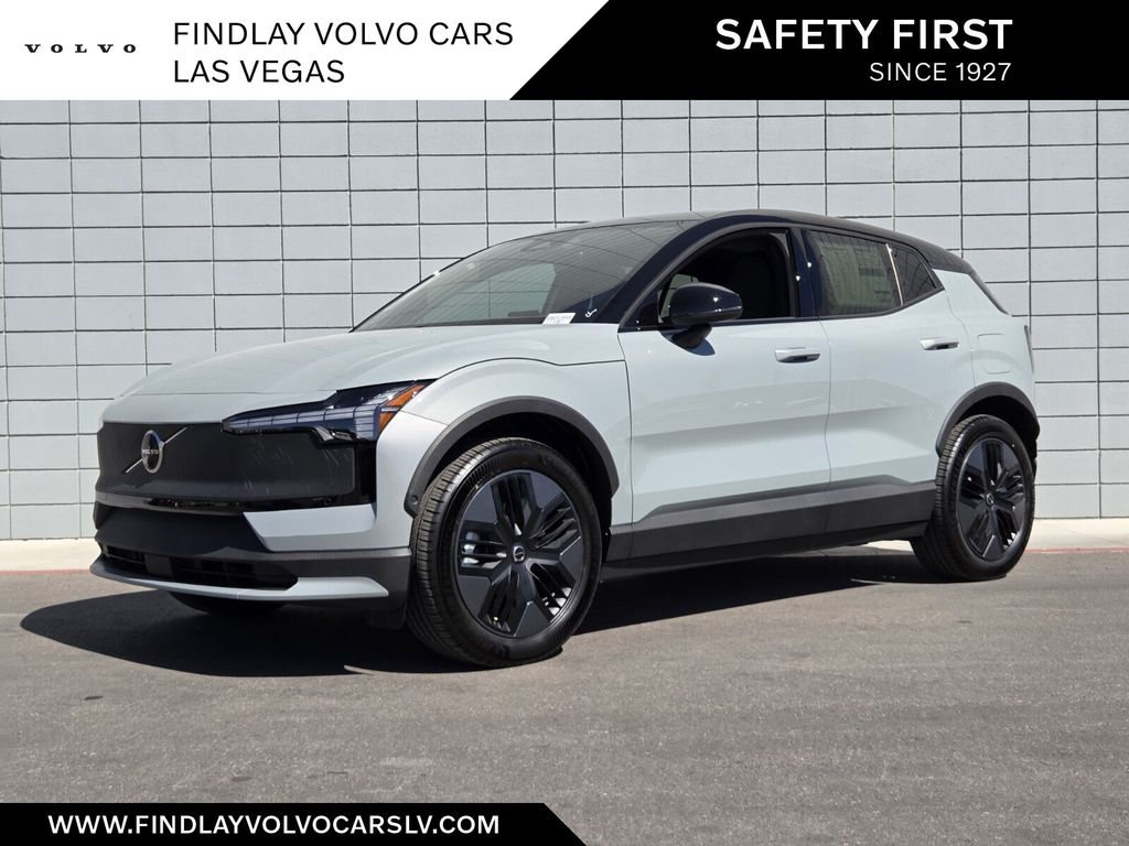 2026 Volvo EX30 Twin Motor Cross Country Ultra's photo