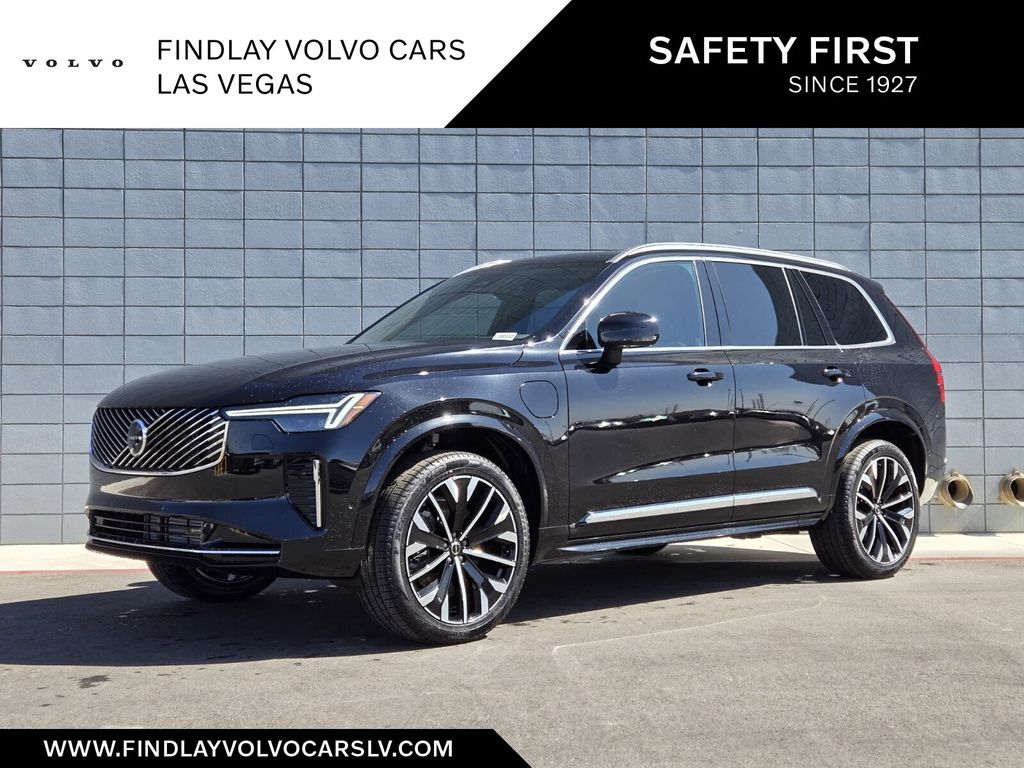 2025 Volvo XC90 plug-in hybrid SUV 