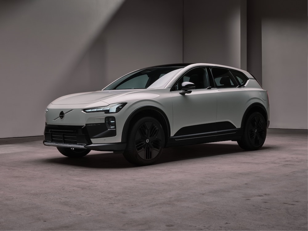 2027 Volvo EX60 lifestyle technology image