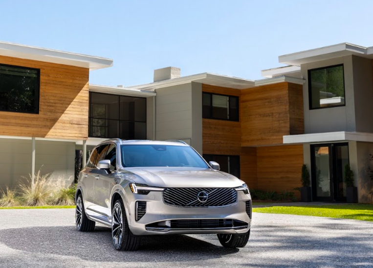 Volvo XC90 1.png
