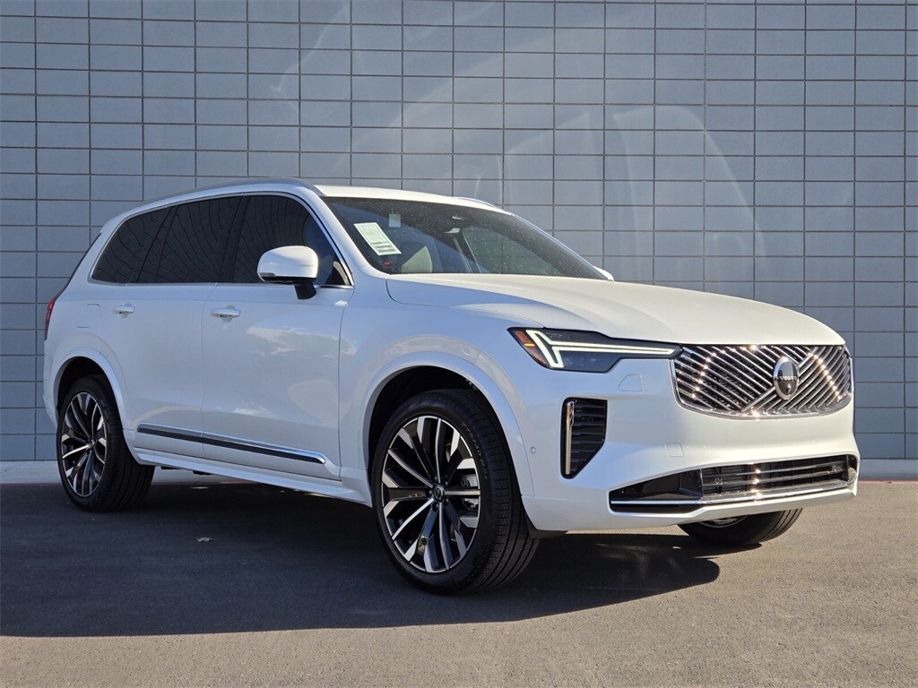 2025 Volvo XC90 Plus photo 3
