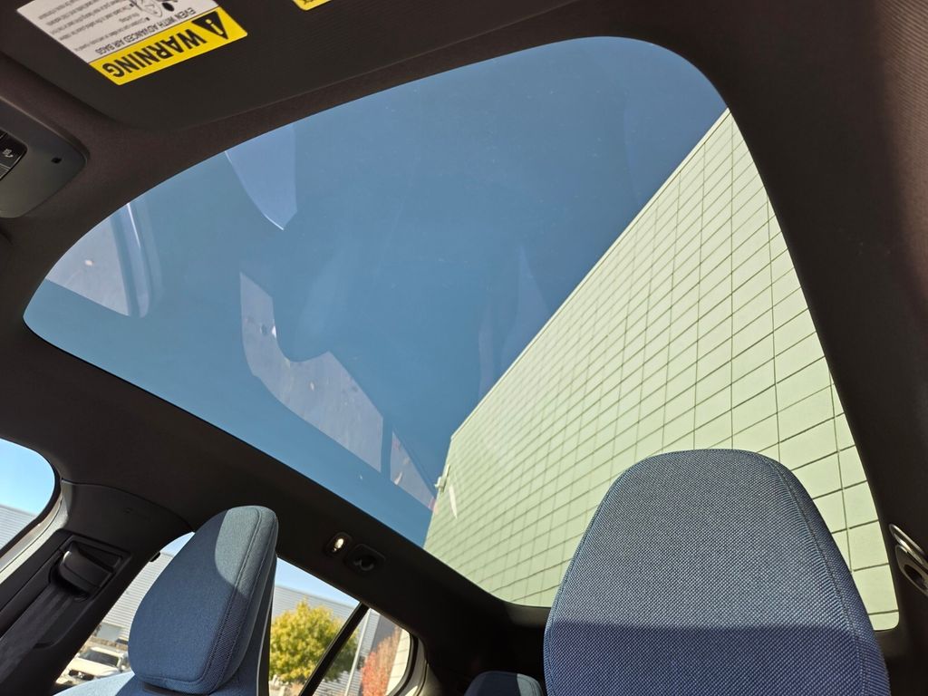 2026 Volvo EX30 Ultra - Photo 10