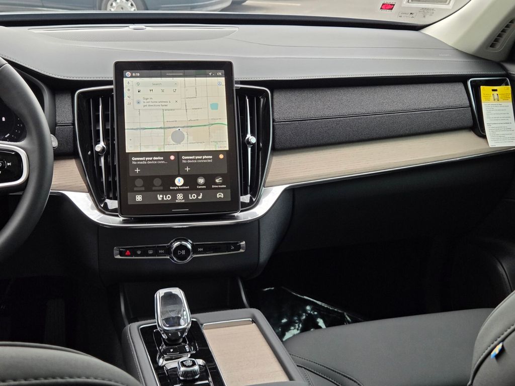 2026 Volvo XC90 Plus - Photo 19