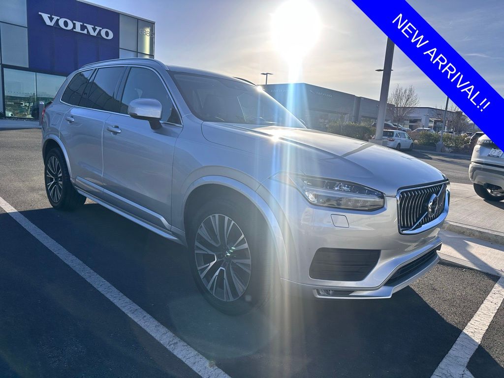 2021 Volvo XC90 Momentum