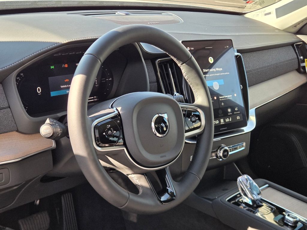 2026 Volvo XC90 Plus - Photo 26