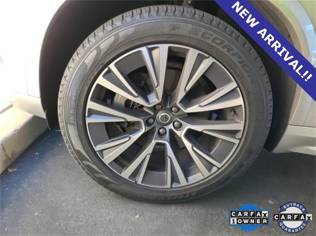 Certified 2022 Volvo XC90 T6 AWD Momentum 7 Seater SUV