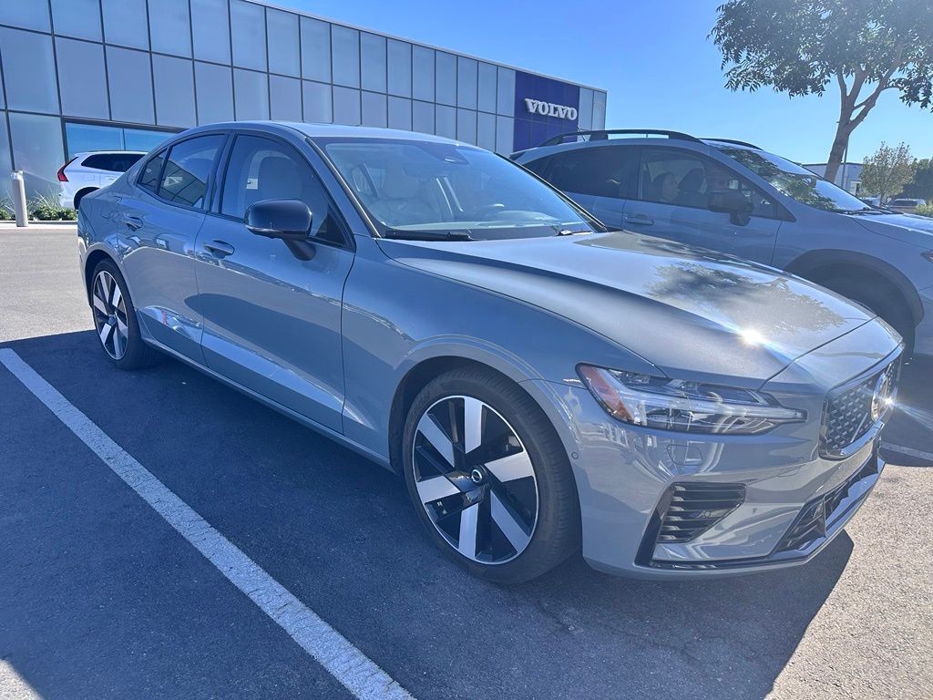 2024 Volvo S60 T8 Recharge Ultimate Dark Theme AWD's photo