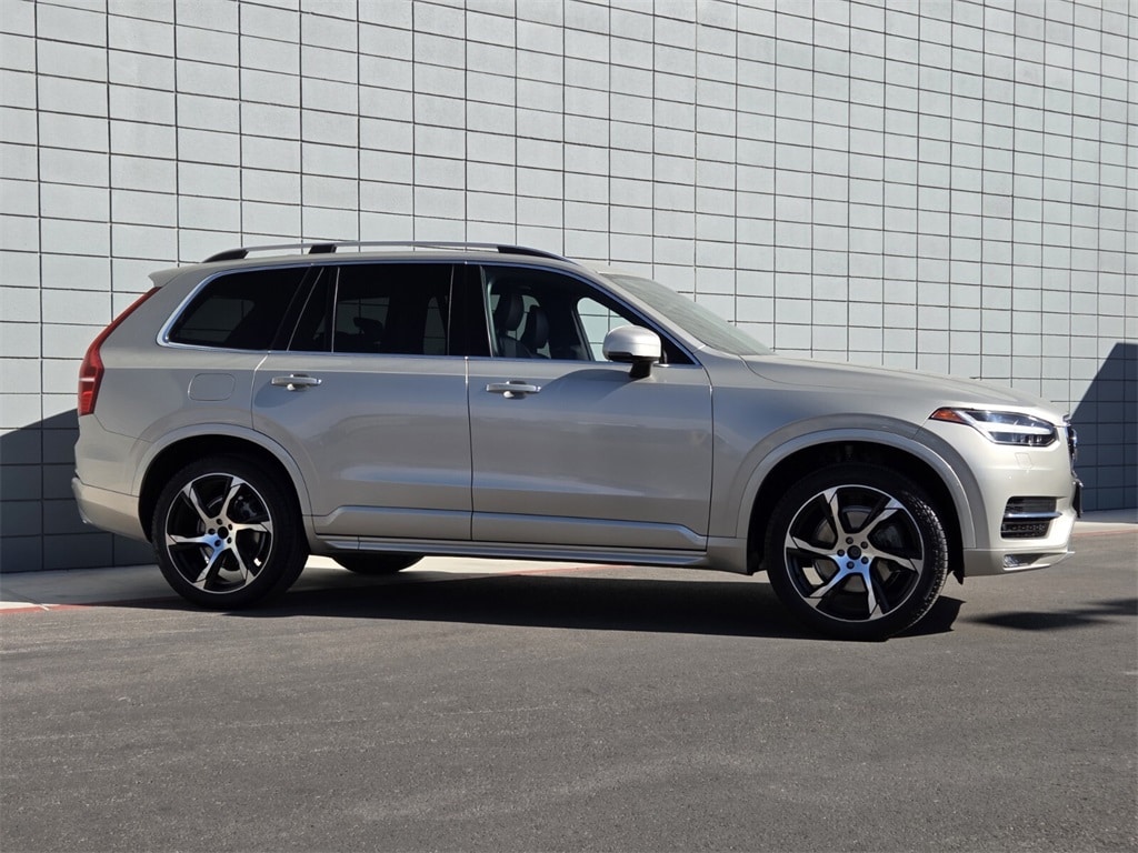 Used 2017 Volvo XC90 T5 FWD Momentum SUV