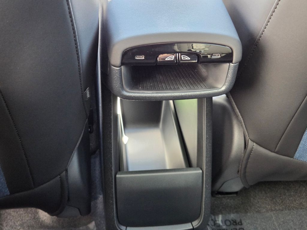 2026 Volvo EX30 Ultra - Photo 13
