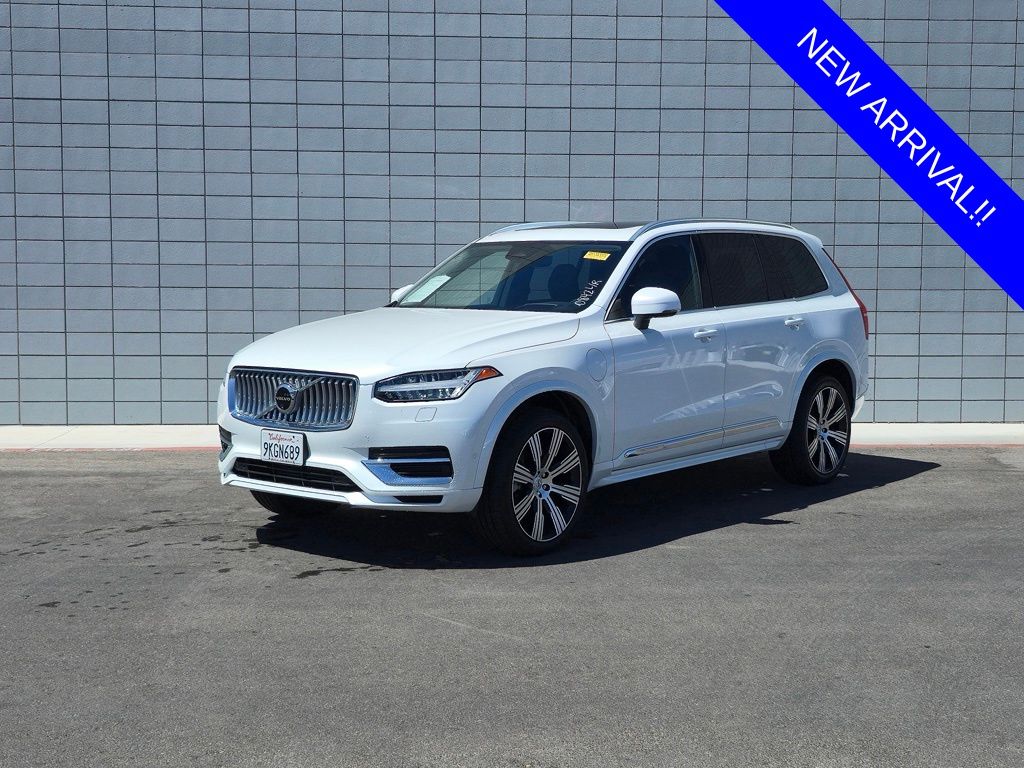 2024 Volvo XC90 T8 Recharge Ultimate Bright Theme 4WD's photo