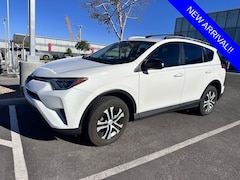 2018 Toyota RAV4 LE SUV