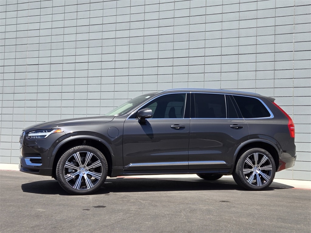 New 2025 Volvo XC90 plug-in hybrid T8 Plus 6-Seater SUV