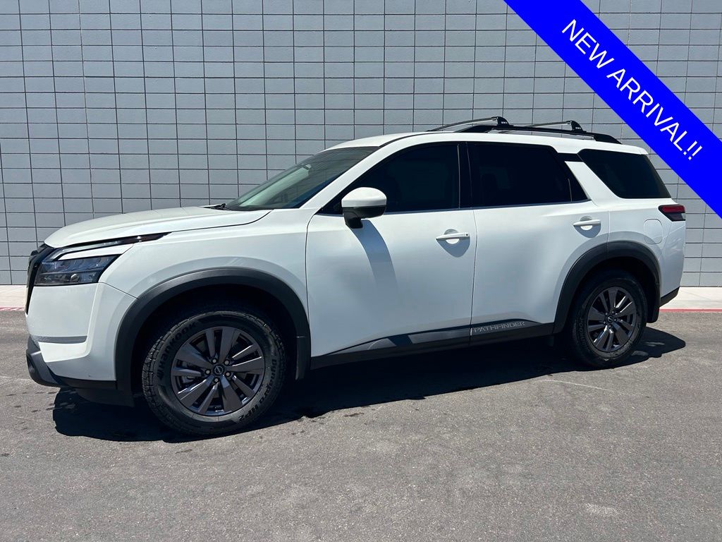 2023 Nissan Pathfinder SV 2WD's photo
