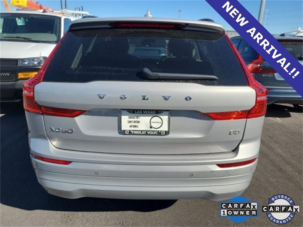 2023 Volvo XC60 B5 Core photo 4