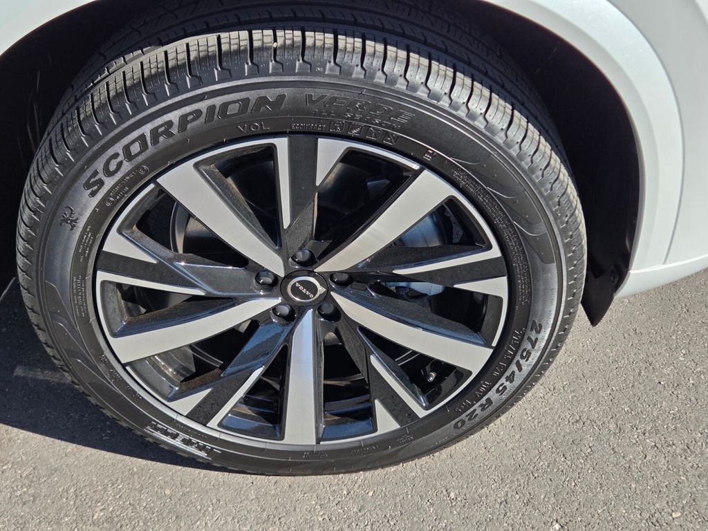 2026 Volvo XC90 Core - Photo 7