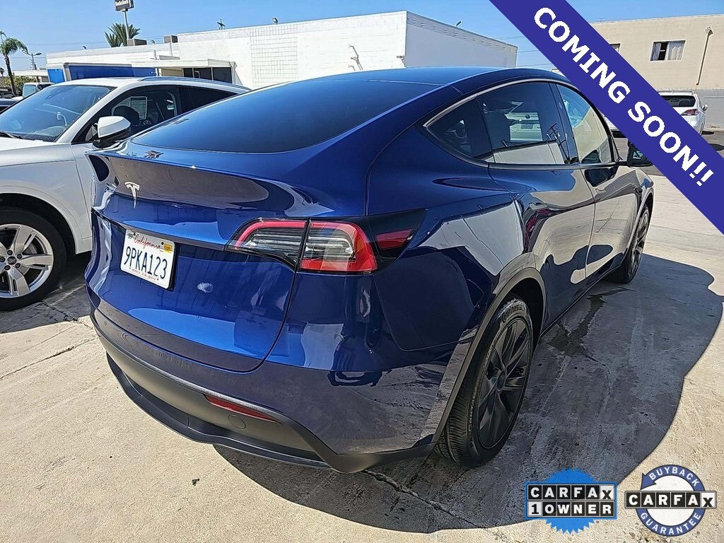 2024 Tesla Model Y Long Range photo 4