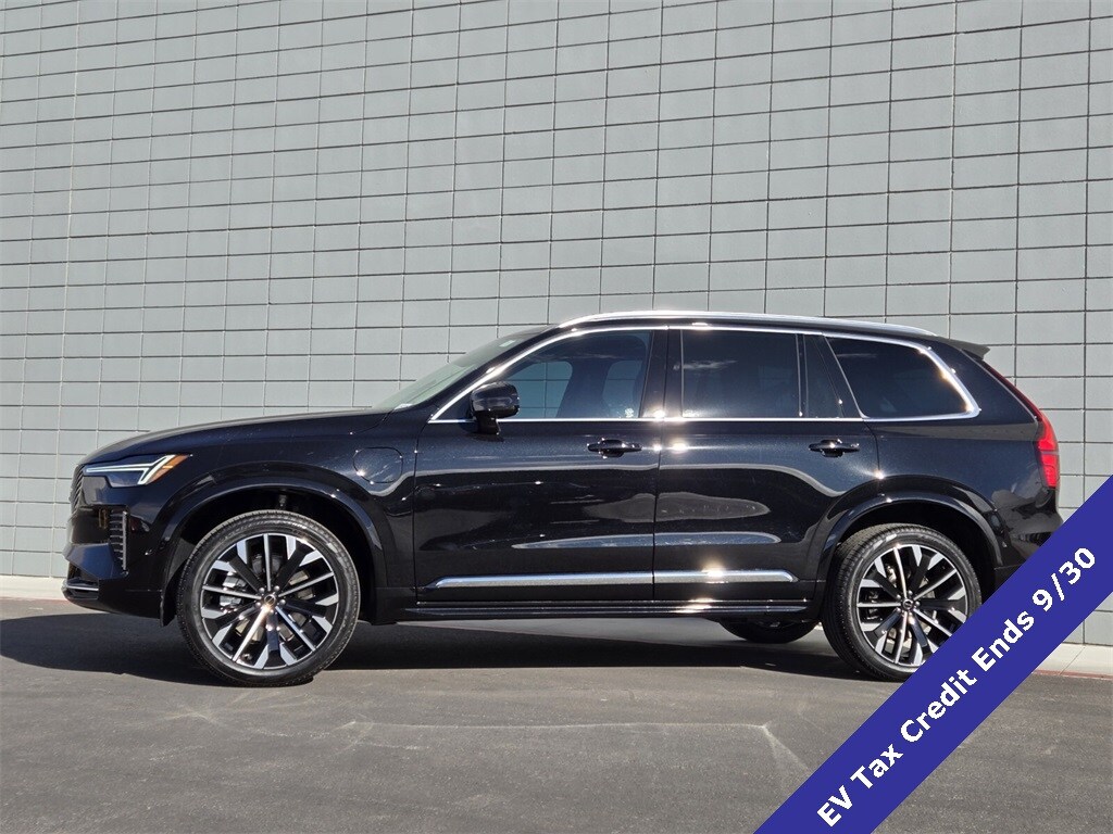 2025 Volvo XC90 T8 Plus photo 2