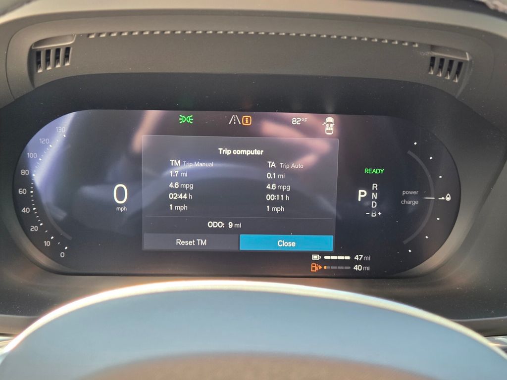 2026 Volvo XC60 Plus - Photo 26
