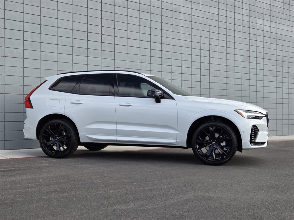 New 2026 Volvo XC60 B5 Ultra Black Edition SUV