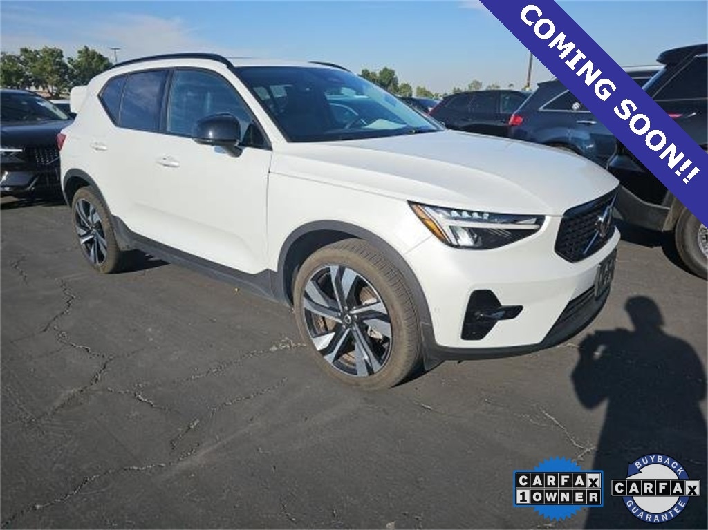 Certified 2025 Volvo XC40 B5 Plus Dark Theme SUV